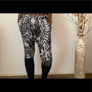 Abstract hammer pants